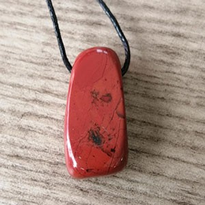 Pendentif Jaspe rouge (pierre percée)